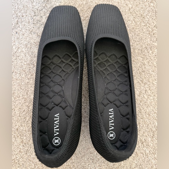 NWOT VIVAIA Women's Black Square Toe Block Heels - Picture 2 of 4